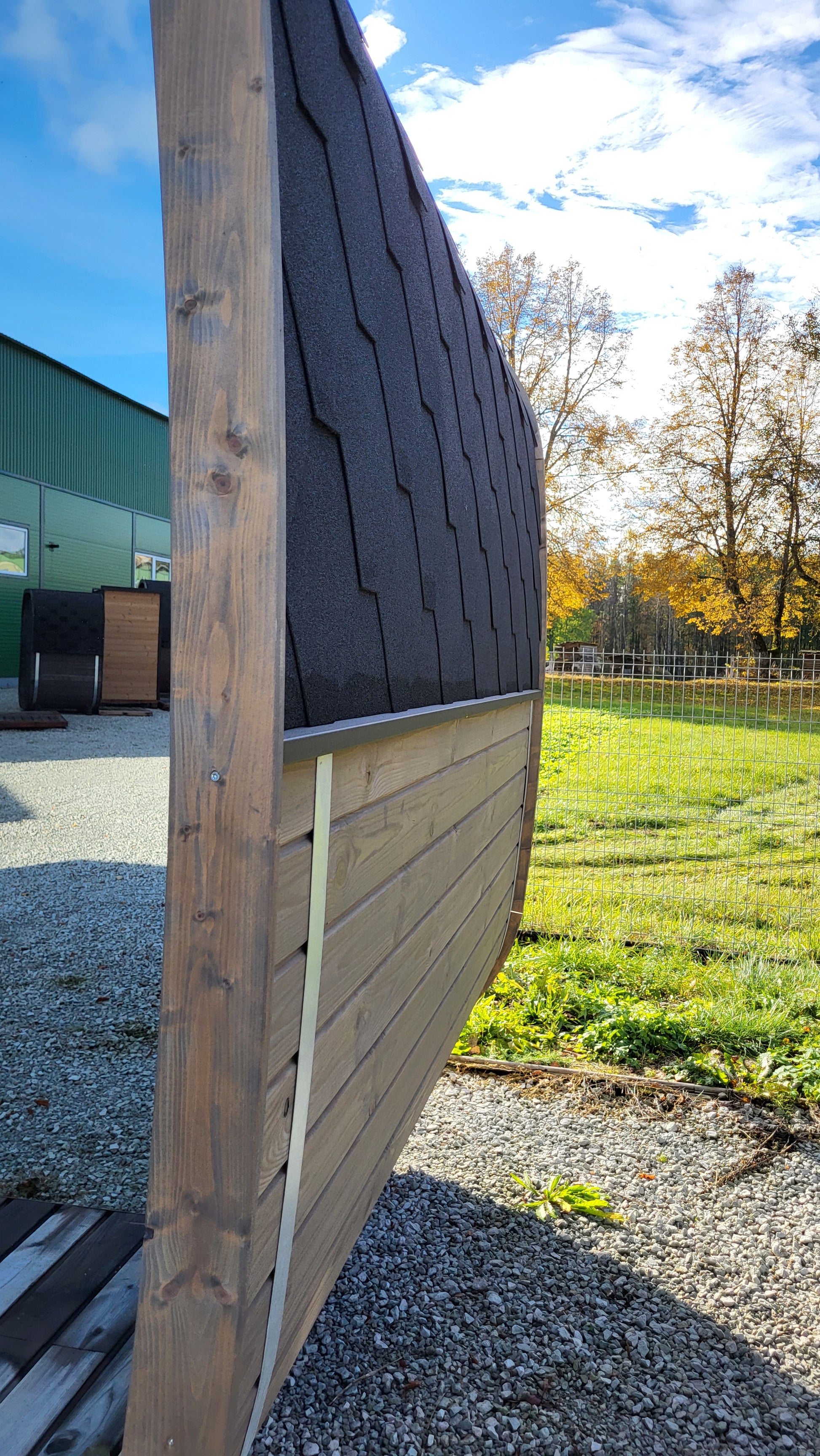 SaunaSupply KLAAR W1.1 Thermowood 6 Person Outdoor Sauna - Includes Bucket, Ladle, Thermometor, SupiOil