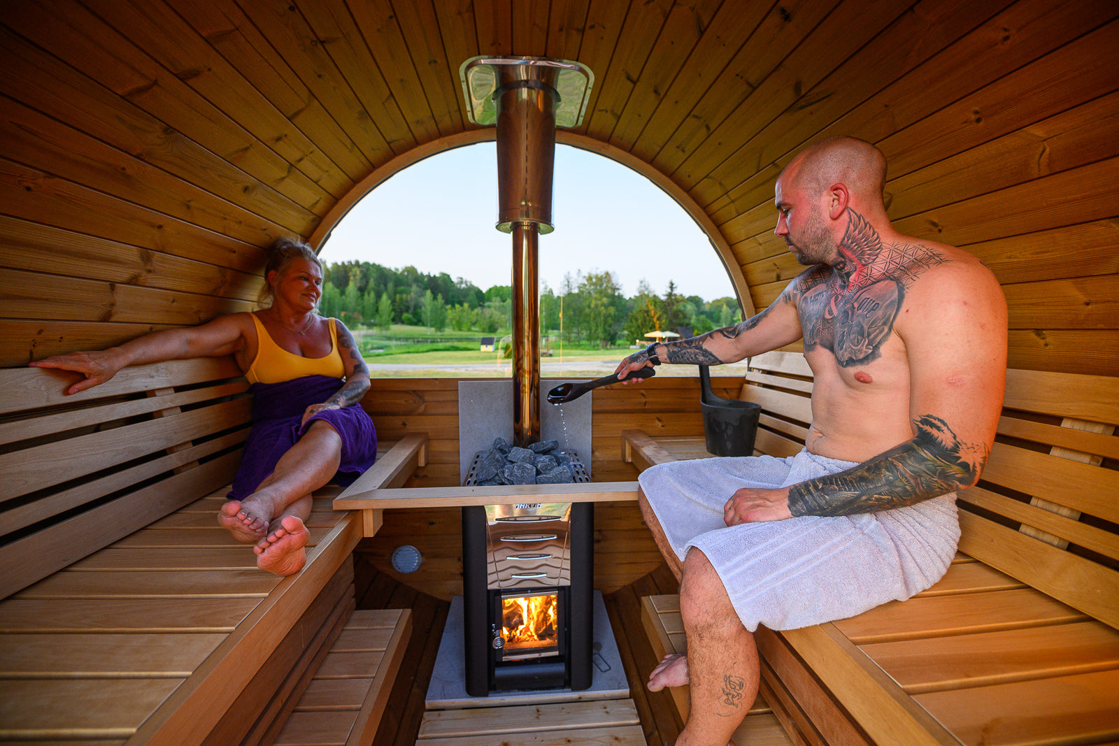 SaunaSupply ITI 230 Thermowood Outdoor Barrel Sauna - 6 Person