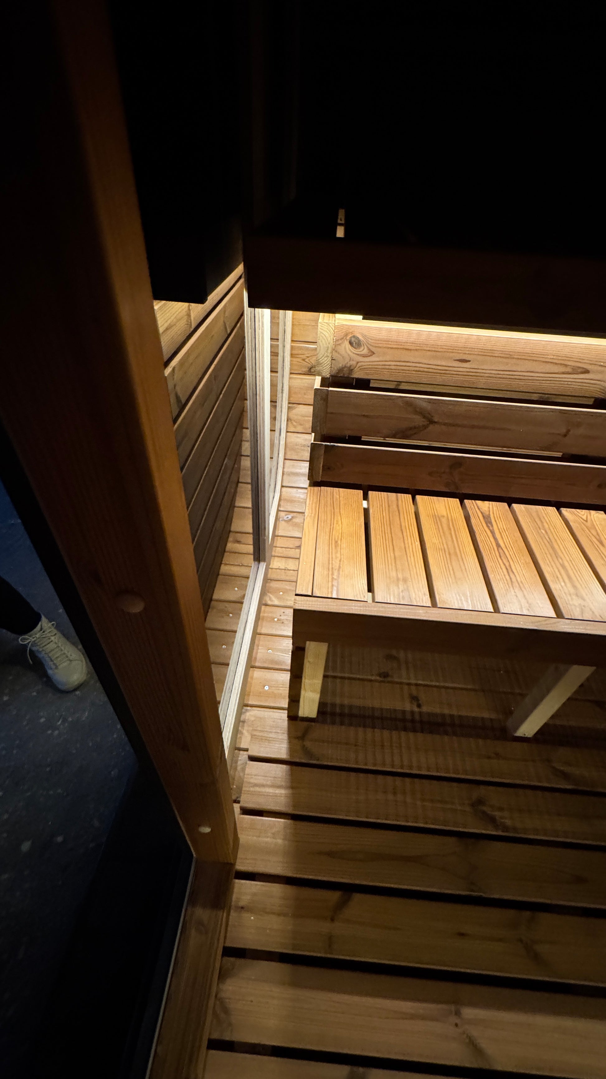 SaunaSupply KLAAR W1.1 Thermowood Outdoor Sauna - 6 Person
