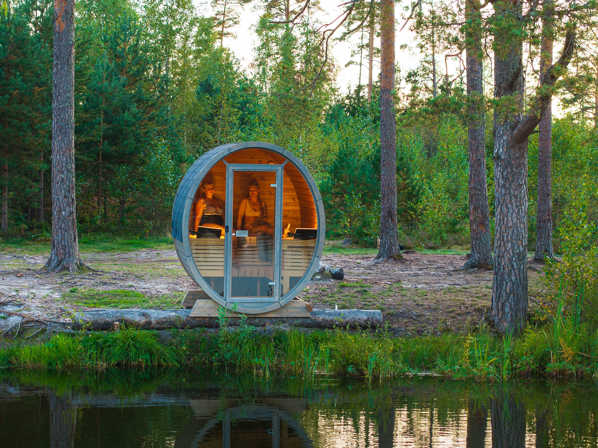 SaunaSupply KLAABU Deluxe Thermowood Outdoor Barrel Sauna - 4 People