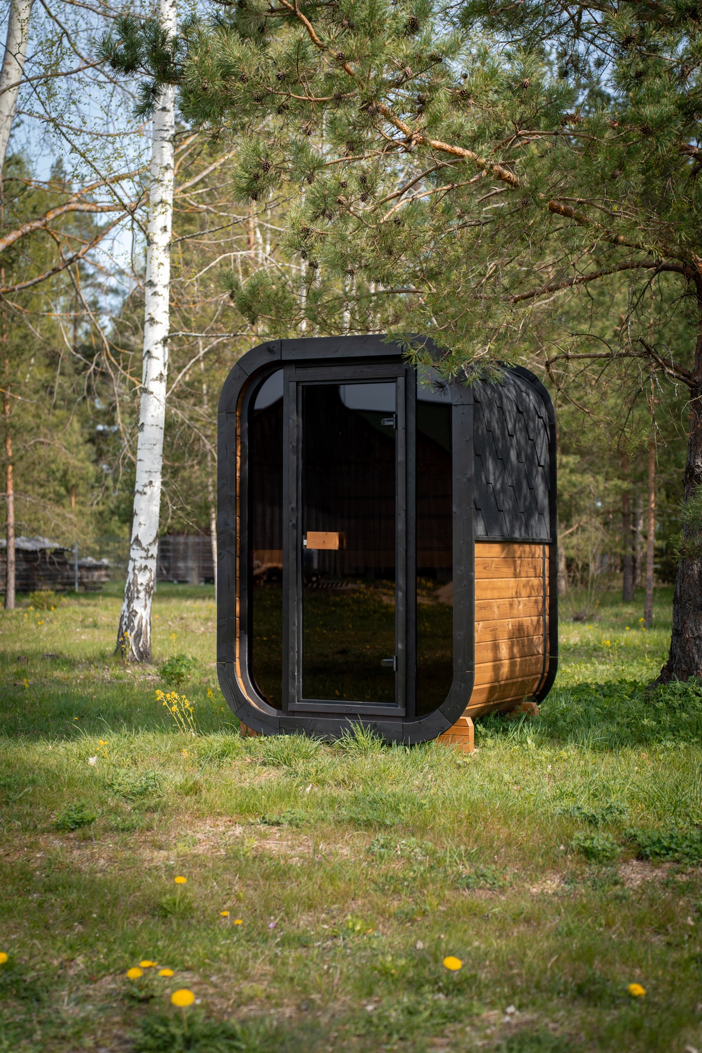 Outdoor 1-2 Person Cube Sauna - SKOG Edition | Home & Garden